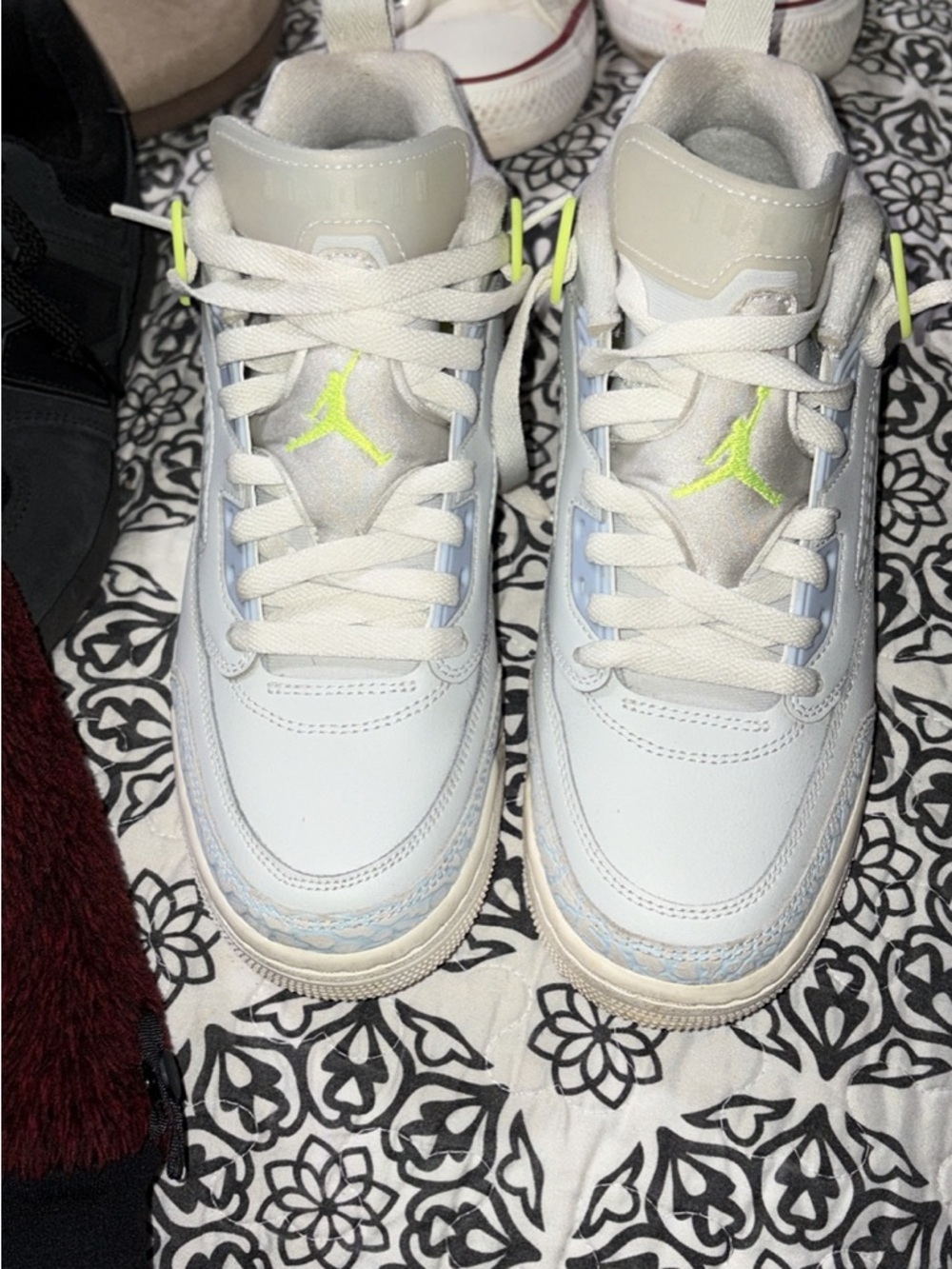 Jordan Kids White Sneakers with Neon Green Jumpman